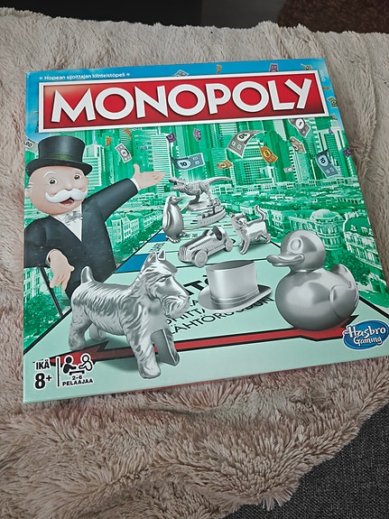 Hasbro Monopoly lautapeli