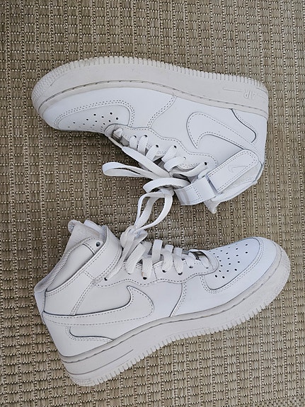 Nike Air Force 1 mid lenkkarit (37,5)