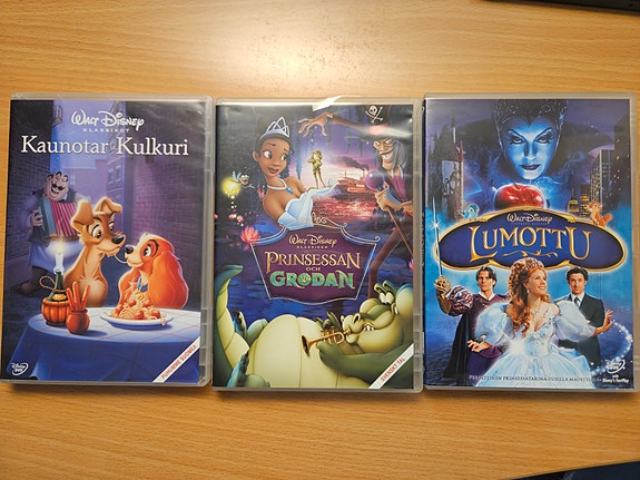 Walt Disney Dvd, Lumottu, Kaunotar ja kulkuri