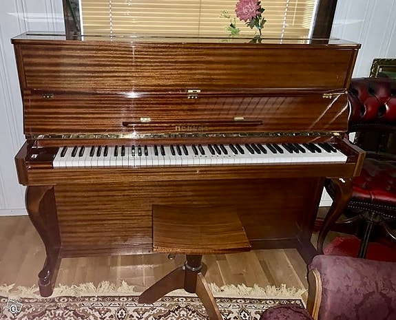 Hellas piano