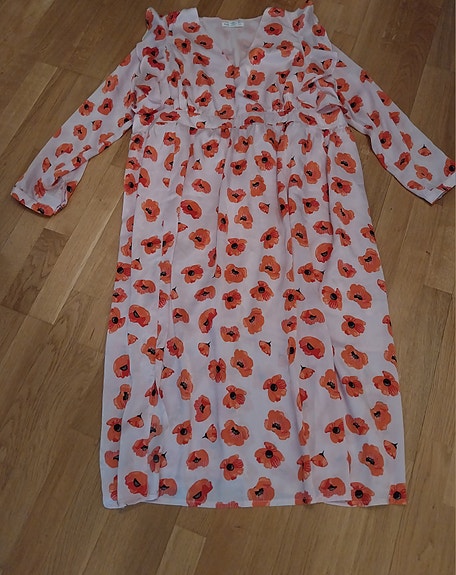 Kaunis GLAMOROUS mekko 44/46