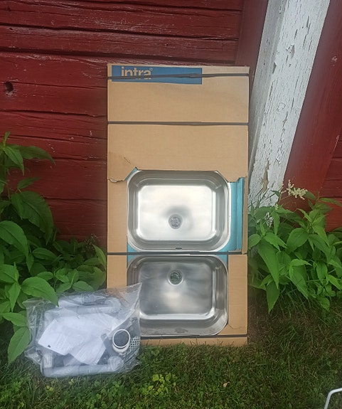 Rosteri allas ja jätevaunu