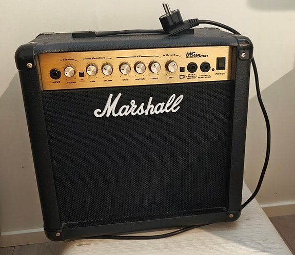 Marshall MG15DFX kitaravahvistin