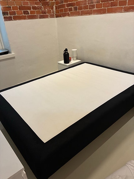140x200cm runkopatja sänky