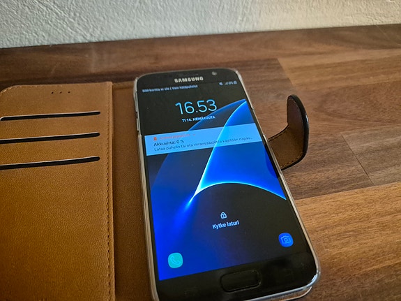 Samsung Galaxy S7 puhelin (2016)