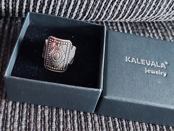 Kalevala koru hopeinen sormus 17,5