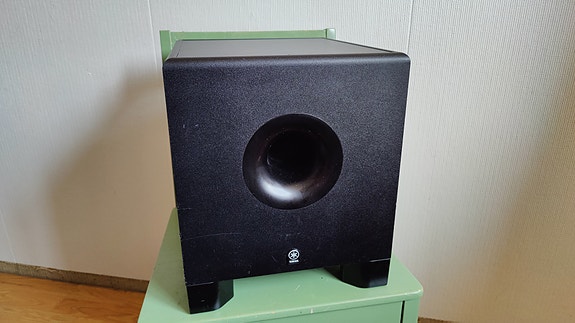 Yamaha subwoofer hw10s