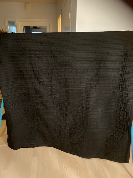 Luhta Home päiväpeitto musta