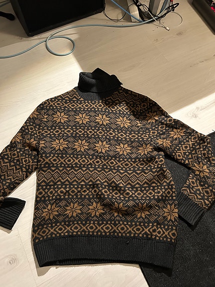 H&M villapaita M