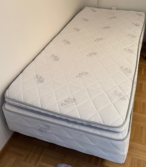 Hyvä ja siisti Piscina runkopatja + petauspatja