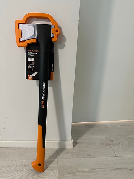 Fiskars halkaisukirves X25