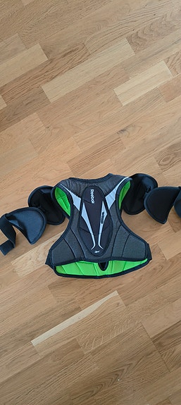 Reebok rintapanssari JR s