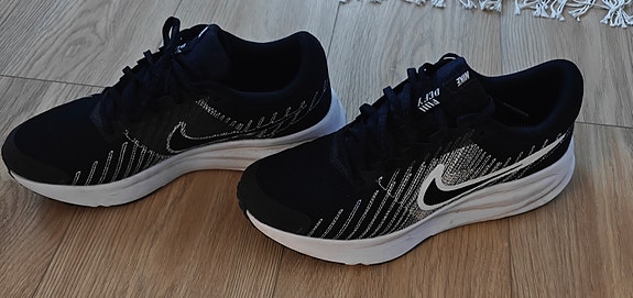 Nike juoksukengät koko 44 musta
