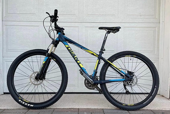Giant Talon 3 maastopyörä 27,5 koko S