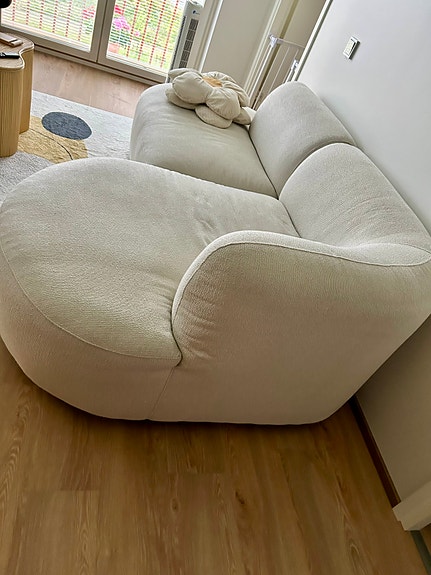 Sohva olohuone sisustus beige