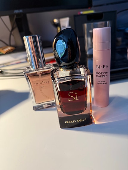 Giorgio Armani Sì hajuvesi (50 ml)