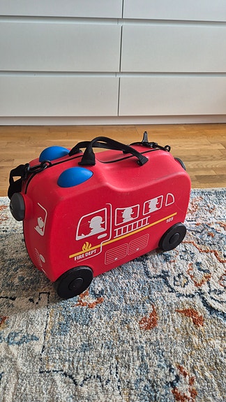 Lasten vedettävä matkalaukku