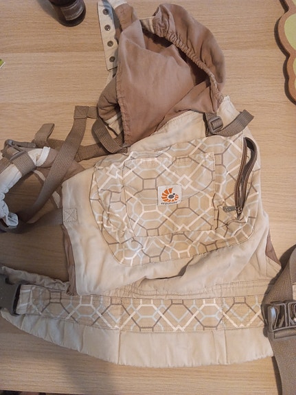 Ergobaby organic kantoreppu beige + infant insert