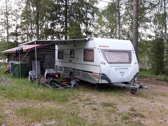 Vuokralle asuntovaunu Dethleffs Camper