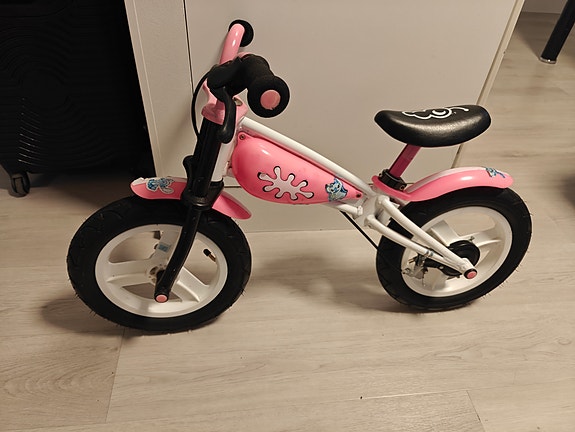Lasten potkupyörä
