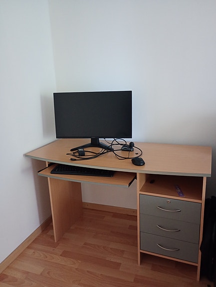 TV taso ja pöytä