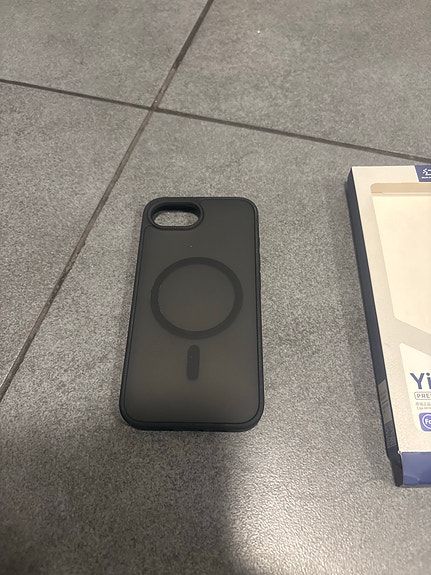 Apple iPhone 16e
