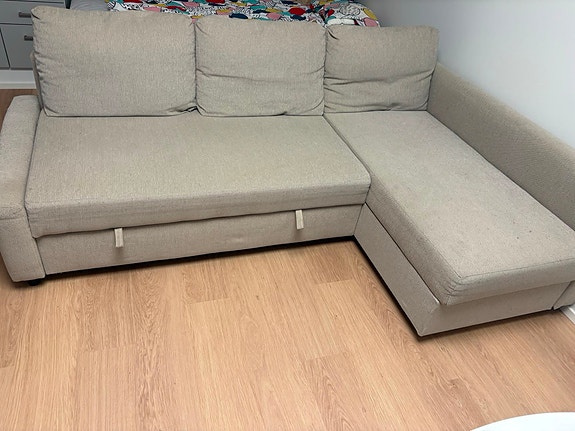 Ikean beige vuodesohva
