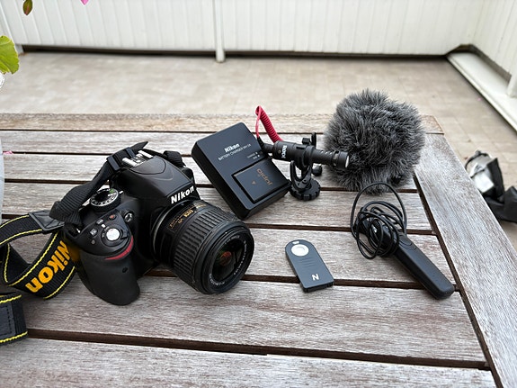 Nikon D3200 + Røde mikrofoni