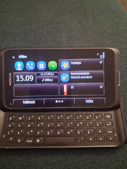 Nokia E7-00