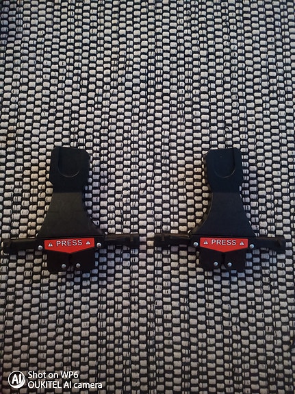 Maxi-cosi adapterit