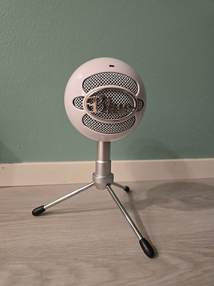 BLUE snowball