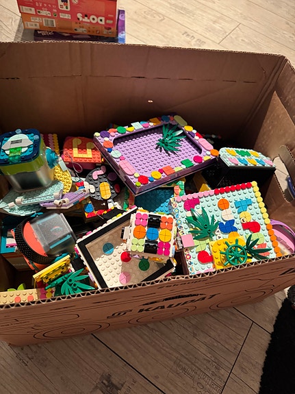 LEGO DOTS laatikko