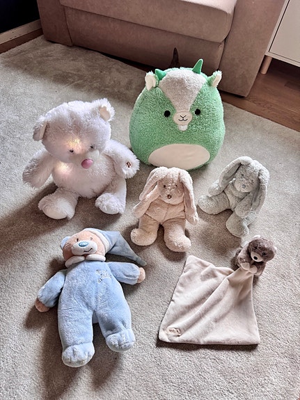 Squishmallows, soiva nalle pehmolelu sekä Pentik pupu