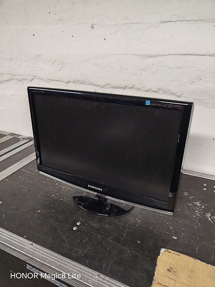 Samsung SyncMaster 2033HD 20" HDTV-monitoiminäyttö / TV