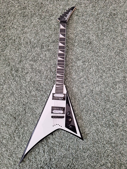 Jackson js32T Rhoads