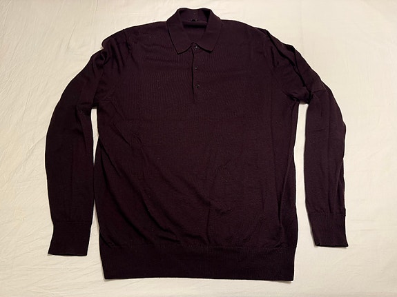 Uniqlo neule kauluksella, 100 % merinovillaa, tumma viininpunainen