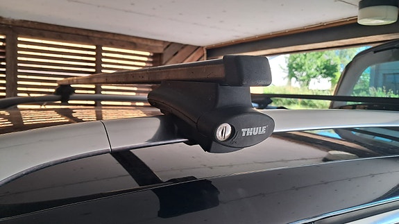 Kattoteline Thule VW Golf Variant