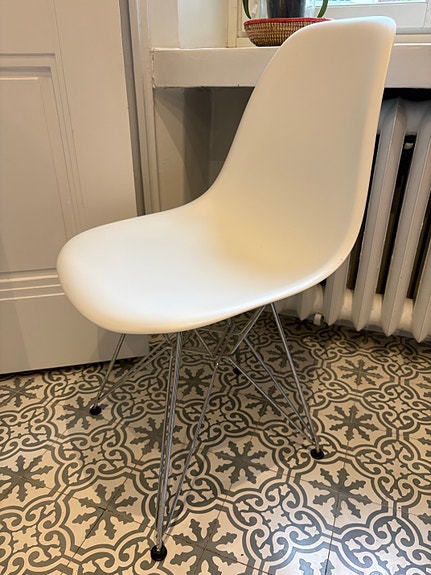 Eames DSR tuoli, valkoinen kromit jalat 1-3 kpl