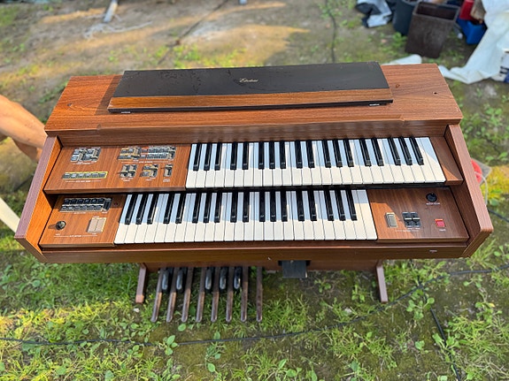 Yamaha Electone PC-10