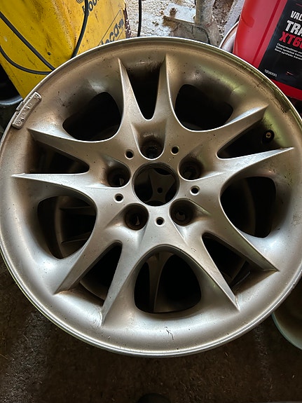 BMW e83 alkuperäiset alut