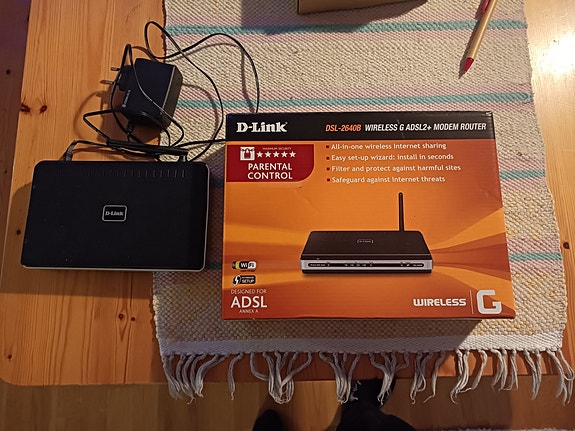 D-Link DSL-2640B ADSL modeemi ja langaton reititin