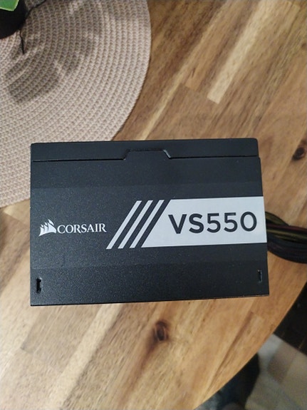 Corsair VS550 Virtalähde