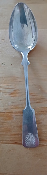 Hopeinen Musla-sarjan lusikka 16.5 cm