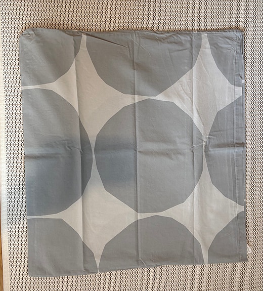 Marimekko tyynynpäällinen harmaa-valkoinen kuviollinen