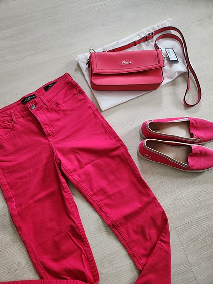 Guess farkut. Koko 28-29