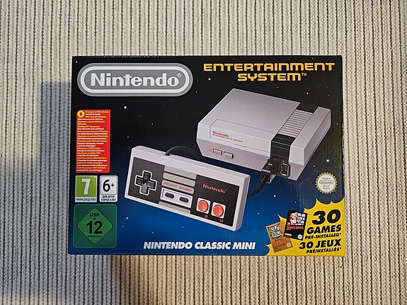 Nintendo NES Classic Mini konsoli (avaamaton)