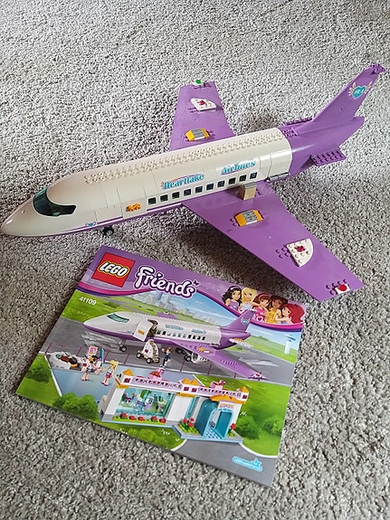 Lego Friends lentokone