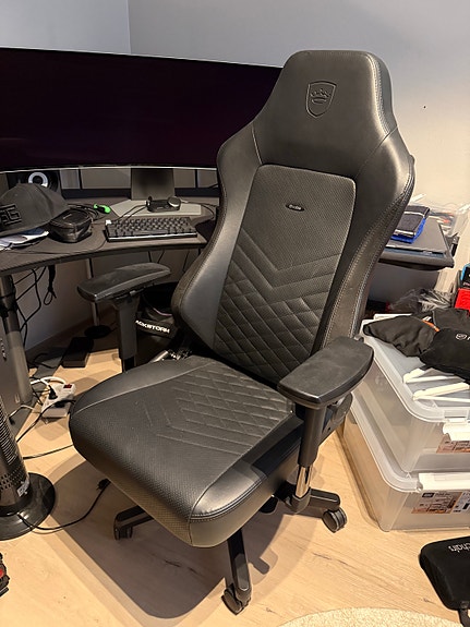 noblechairs HERO Black Edition -pelituoli