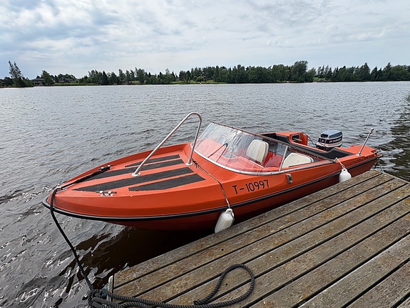 Särki tuulilasivene