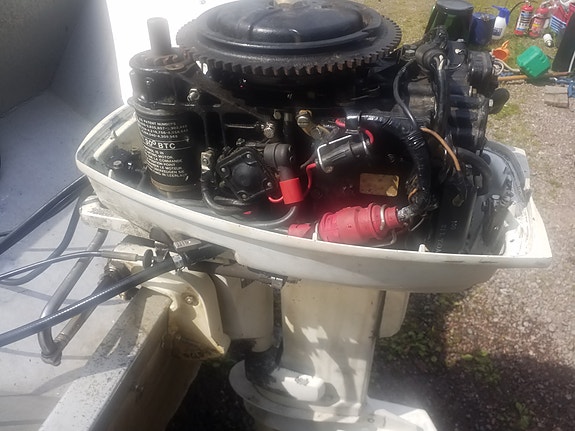Sähköstartti ja teline Johnson/Evinrude 20/30.